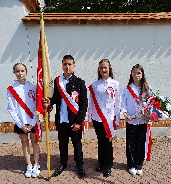 image001
